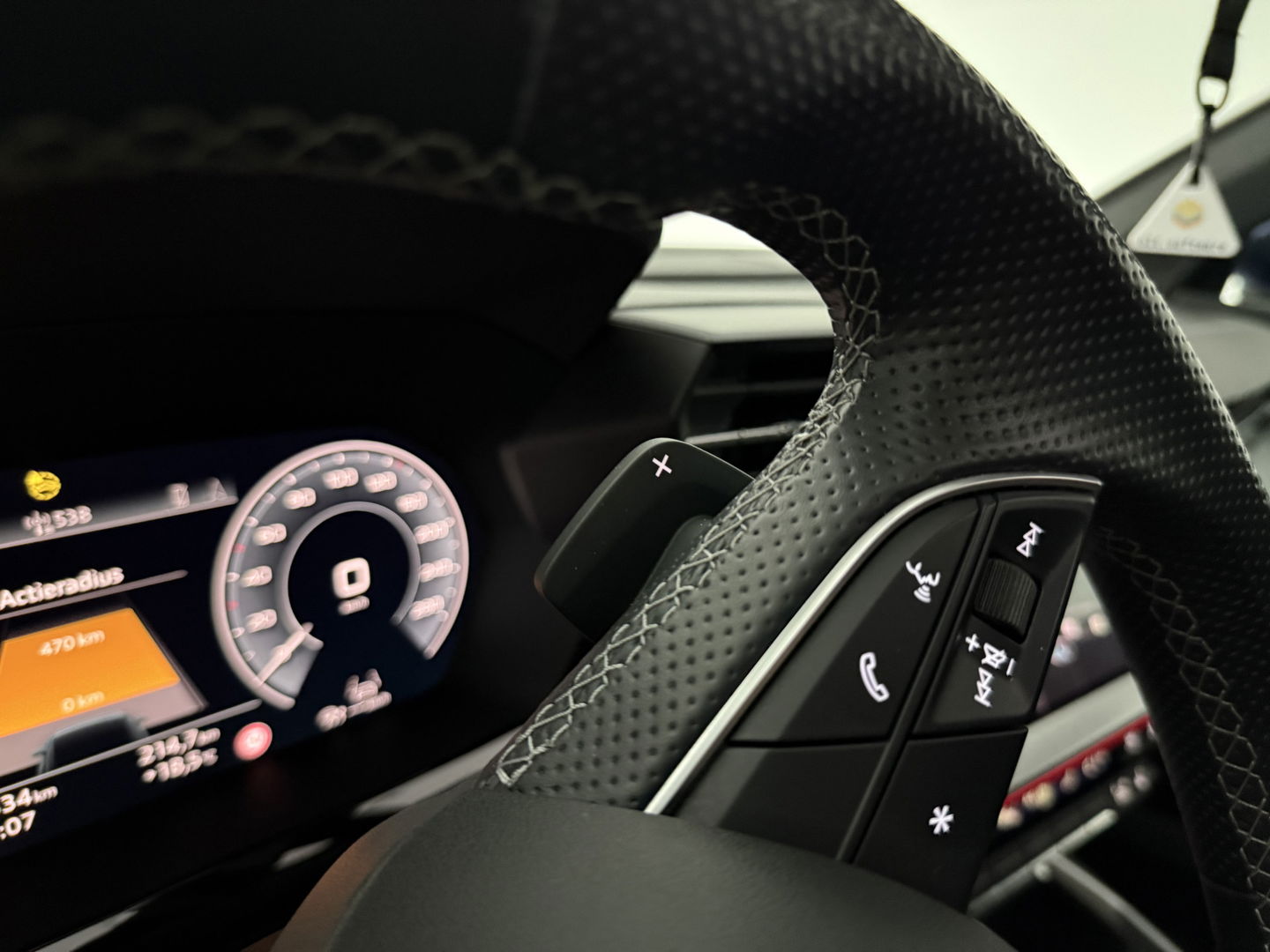 Audi A3 40 TFSI e 225PK S-Line | Pano | Sfeerverl. | Virtual | Adaptive Cruise | Carplay | Stoelverw.