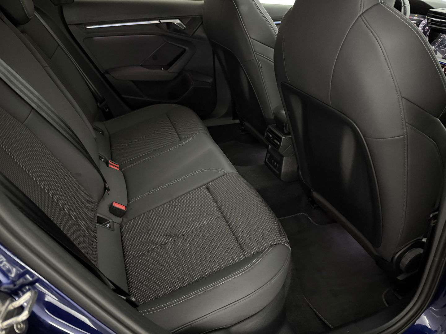 Audi A3 40 TFSI e 225PK S-Line | Pano | Sfeerverl. | Virtual | Adaptive Cruise | Carplay | Stoelverw.