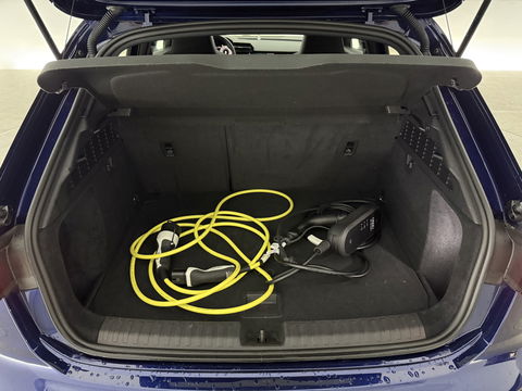 Audi A3 40 TFSI e 225PK S-Line | Pano | Sfeerverl. | Virtual | Adaptive Cruise | Carplay | Stoelverw.