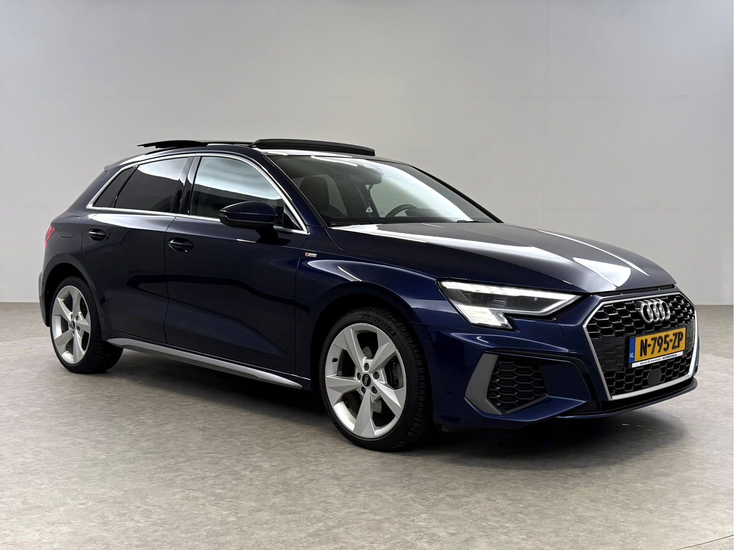 Audi A3 40 TFSI e 225PK S-Line | Pano | Sfeerverl. | Virtual | Adaptive Cruise | Carplay | Stoelverw.