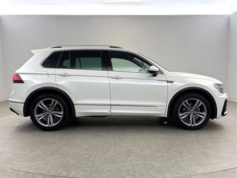 Volkswagen Tiguan 1.5 TSI ACT 150PK R-line | Virtual | Carplay | Trekh. | Adaptive Cruise | LED | Parkeersens.