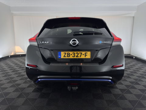 Nissan Leaf Tekna 40 kWh {SOH-92%} Aut. *LEATHER-FABRIC | FULL-LED | BOSE-SURROUND | ADAPTIVE-CRUISE | TOPVIEW | KEYLESS | NAVI-FULLMAP | BLINDSPOT | DAB+ | PDC | HEATED-COMFORTSEATS | TOWBAR | DIGI-COCKPIT | 17"ALU