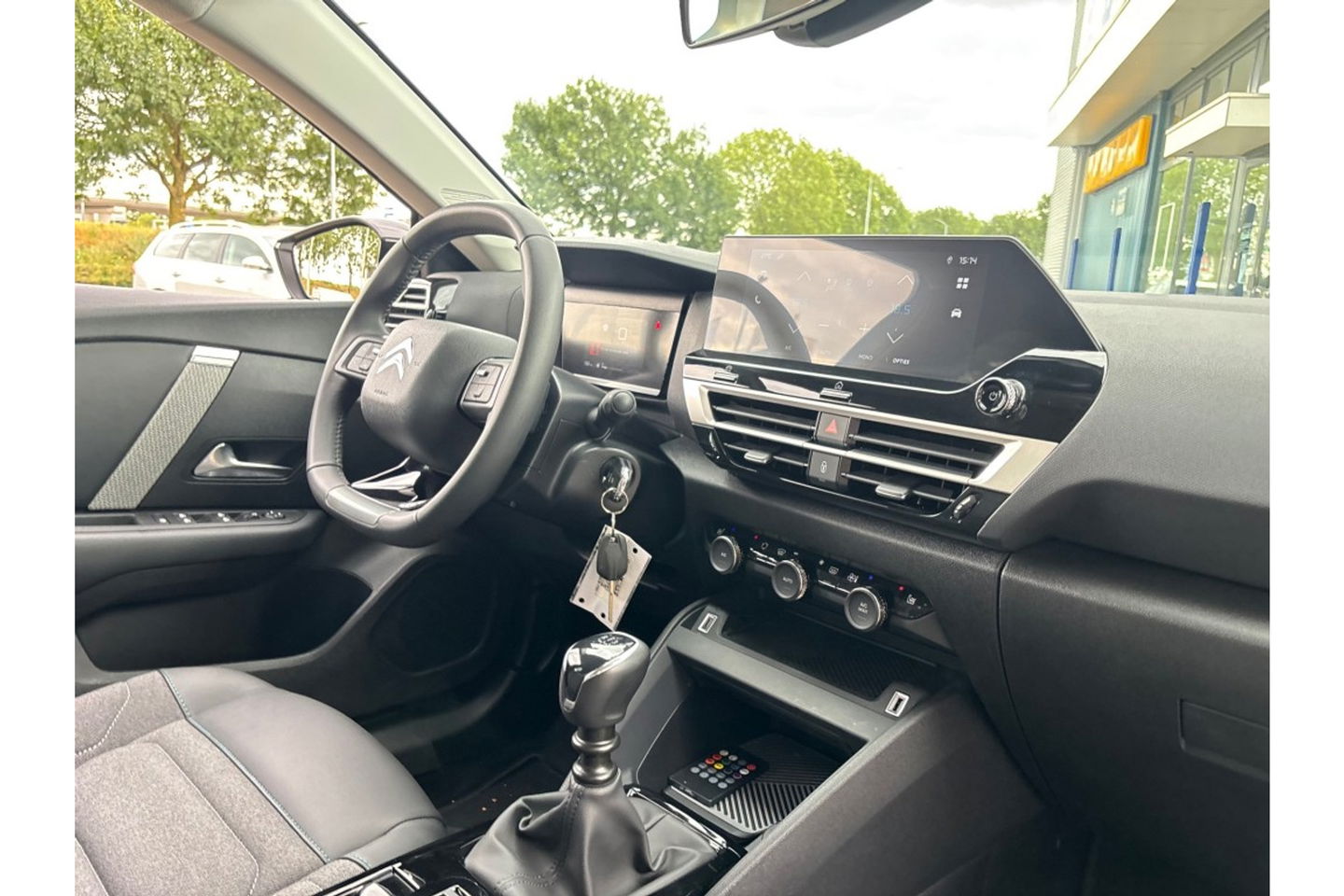 Citroën C4 1.2 PT YOU 130PK AIRCO NAVI-CARPLAY PDC-CAMERA VIRTUALCOCKPIT.