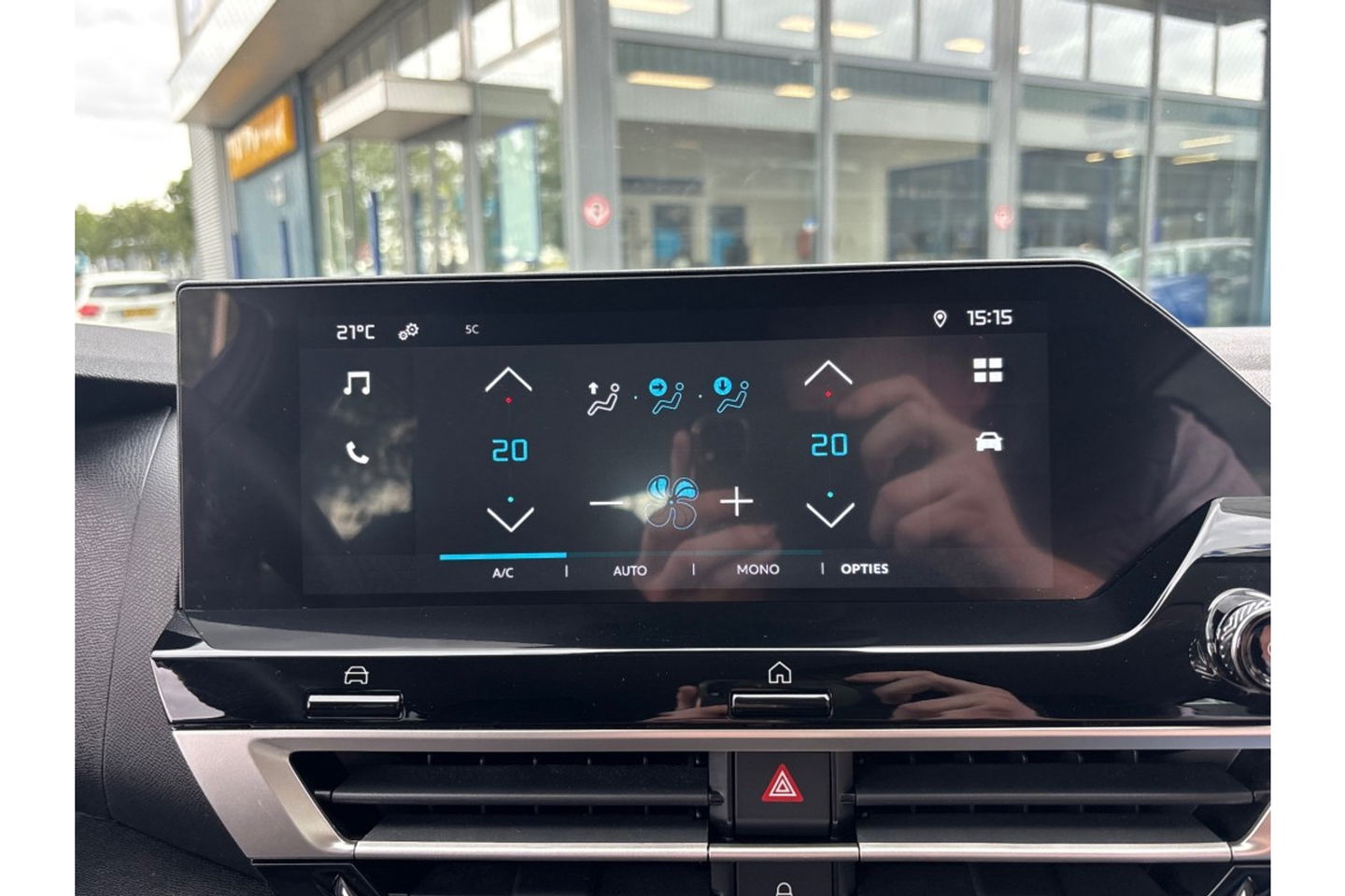 Citroën C4 1.2 PT YOU 130PK AIRCO NAVI-CARPLAY PDC-CAMERA VIRTUALCOCKPIT.