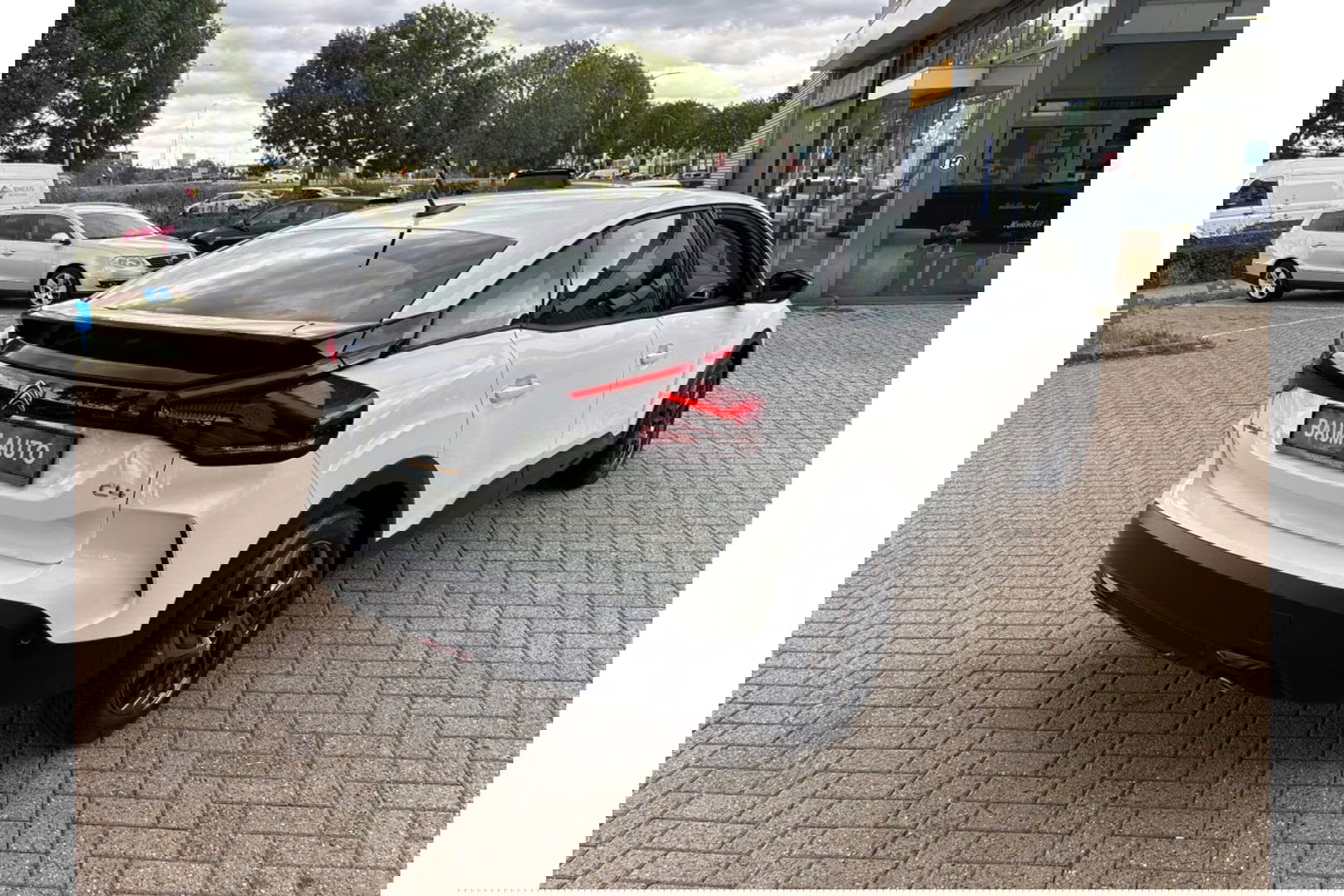 Citroën C4 1.2 PT YOU 130PK AIRCO NAVI-CARPLAY PDC-CAMERA VIRTUALCOCKPIT.