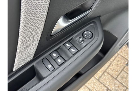 Citroën C4 1.2 PT YOU 130PK AIRCO NAVI-CARPLAY PDC-CAMERA VIRTUALCOCKPIT.