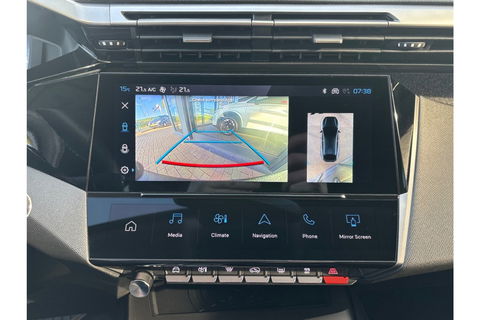Peugeot 408 1.2 PURETECH ALLUREPACK AUTOMAAT 130PK AIRCO NAVI CLIMA PDC-CAMERA I-TOGGLE.