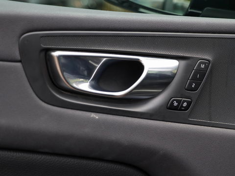 Volvo XC60 T6 AWD Inscription 350 PK | ACC | Panodak | 19 inch