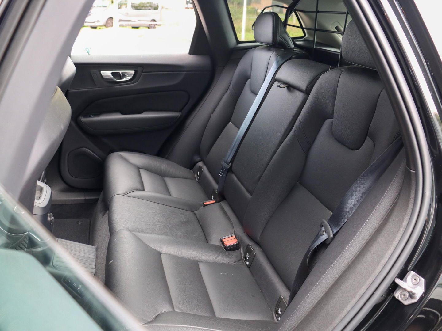 Volvo XC60 T6 AWD Inscription 350 PK | ACC | Panodak | 19 inch