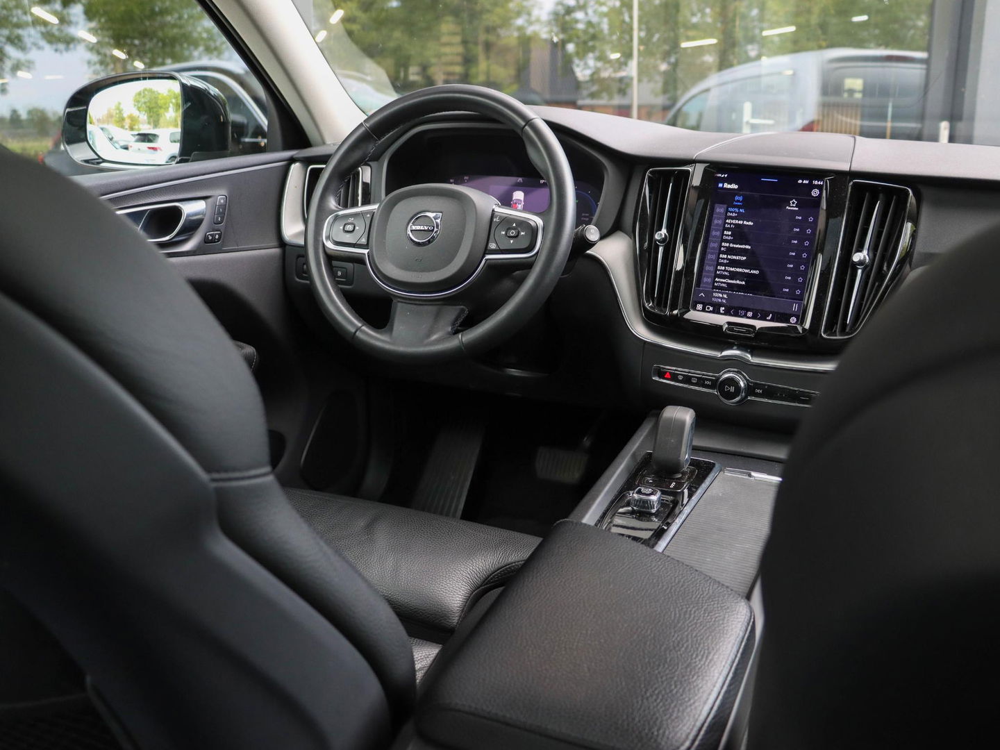 Volvo XC60 T6 AWD Inscription 350 PK | ACC | Panodak | 19 inch