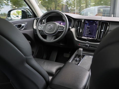 Volvo XC60 T6 AWD Inscription 350 PK | ACC | Panodak | 19 inch
