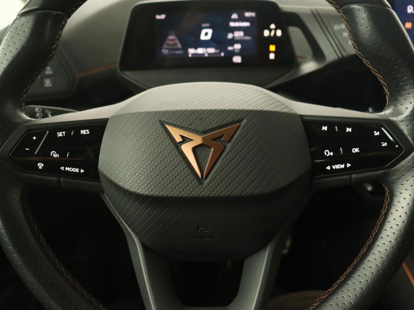 CUPRA Born Business 62 kWh | Stoel & stuurverwarming | Camera | Adaptive cruise | Carplay | Navigatie | Sportstoelen | Parkeerhulp