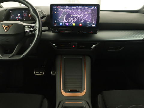 CUPRA Born Business 62 kWh | Stoel & stuurverwarming | Camera | Adaptive cruise | Carplay | Navigatie | Sportstoelen | Parkeerhulp