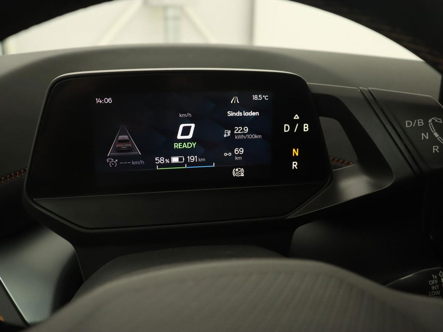 CUPRA Born Business 62 kWh | Stoel & stuurverwarming | Camera | Adaptive cruise | Carplay | Navigatie | Sportstoelen | Parkeerhulp