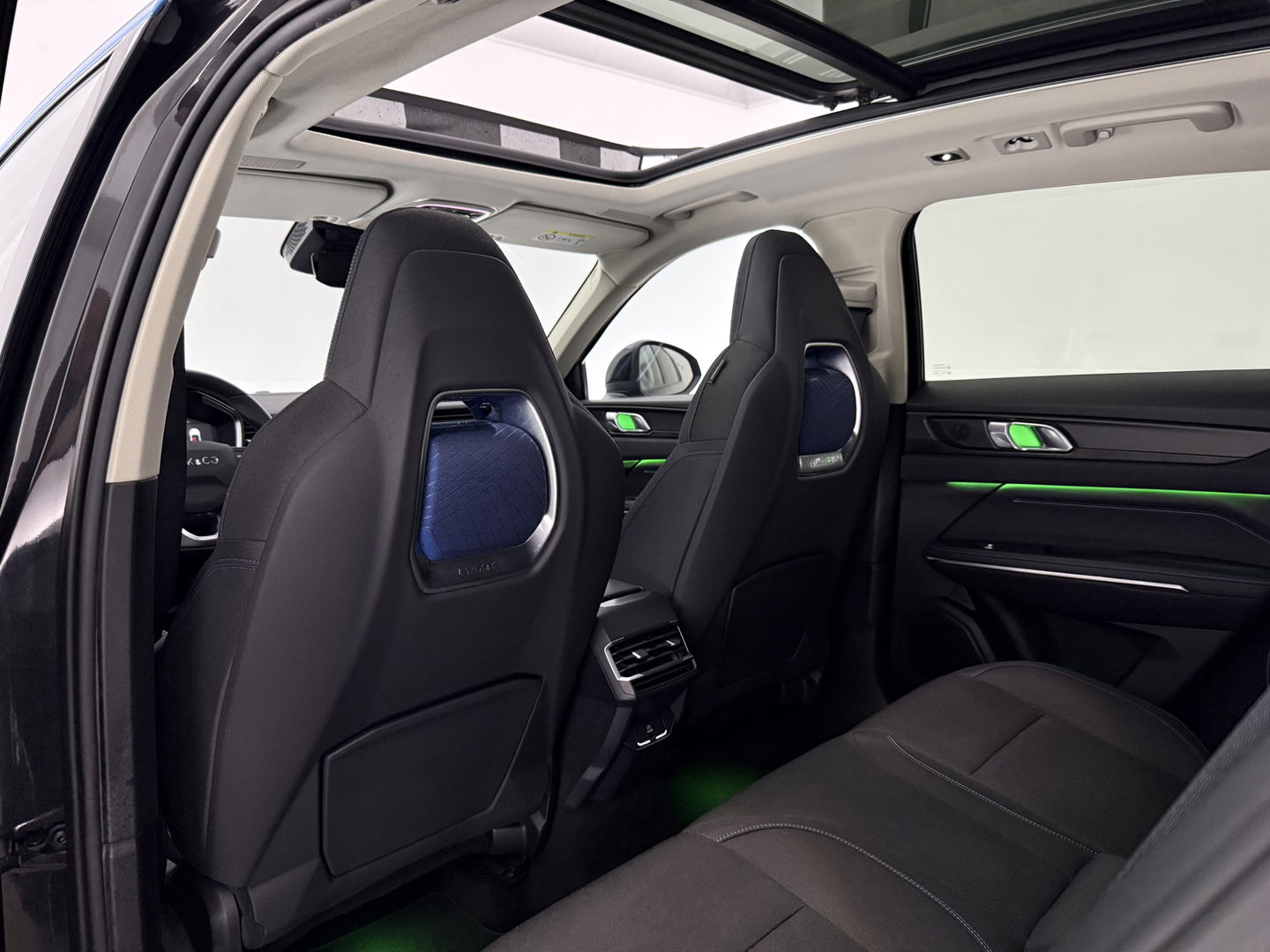 Lynk Co 01 1.5 Black Edition | Pano | Sfeerverl. | 360° | Memory | Virtual | Carplay | Adaptive Cruise