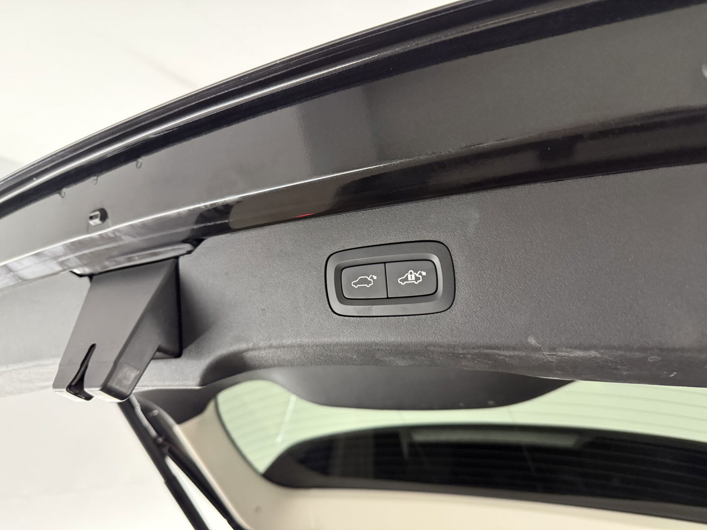 Lynk Co 01 1.5 Black Edition | Pano | Sfeerverl. | 360° | Memory | Virtual | Carplay | Adaptive Cruise