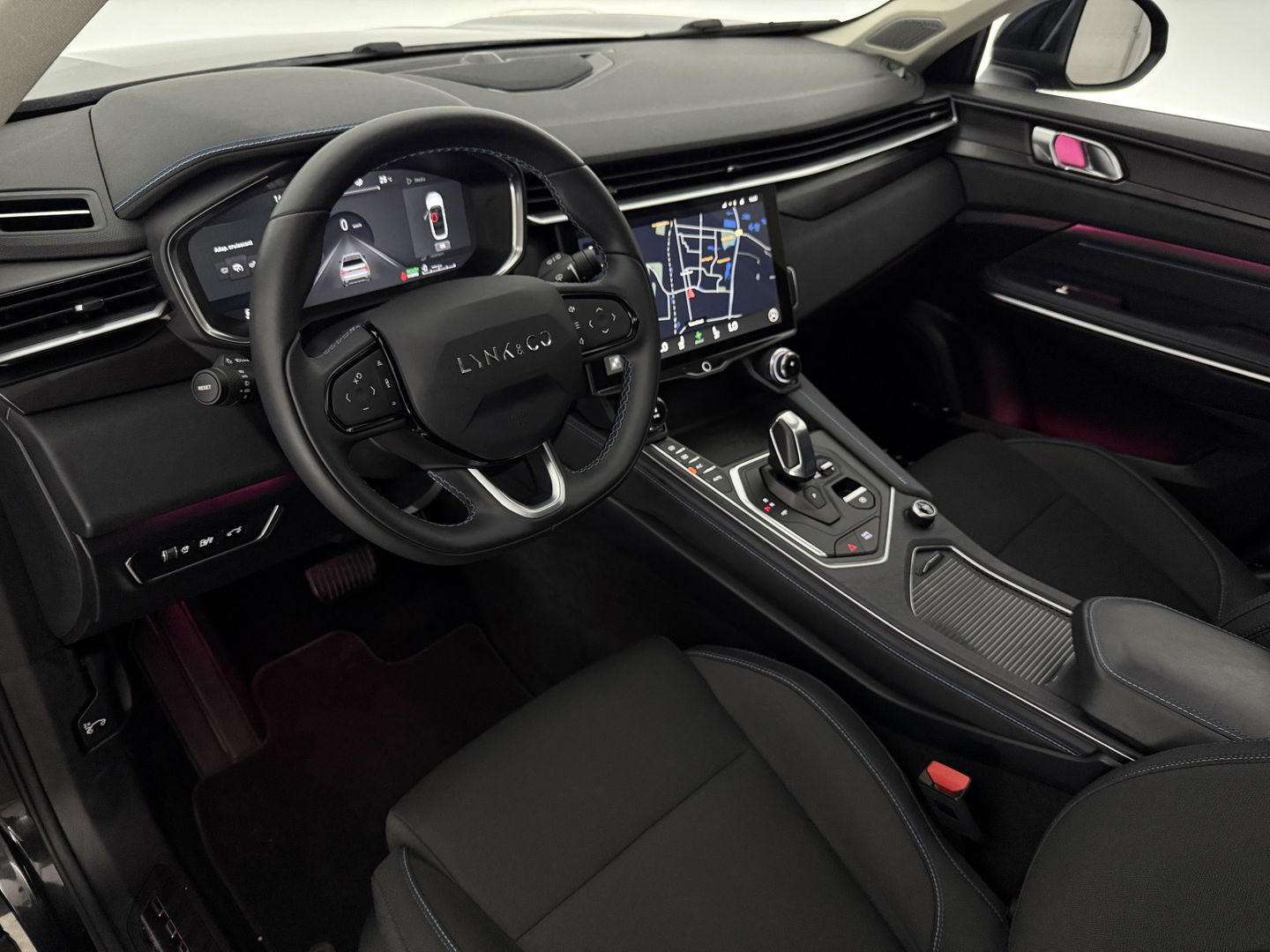 Lynk Co 01 1.5 Black Edition | Pano | Sfeerverl. | 360° | Memory | Virtual | Carplay | Adaptive Cruise