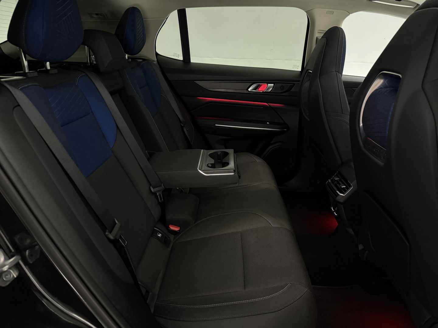 Lynk Co 01 1.5 Black Edition | Pano | Sfeerverl. | 360° | Memory | Virtual | Carplay | Adaptive Cruise