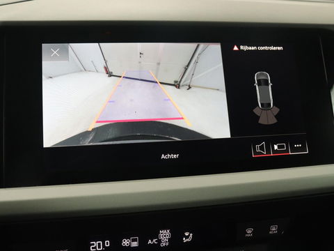 Audi Q4 Sportback e-tron 35 Edition 55 kWh | Camera | Carplay | DAB | Full LED | Parkeerhulp | Climate control | Cruise control | 19'' lichtmetalen velgen