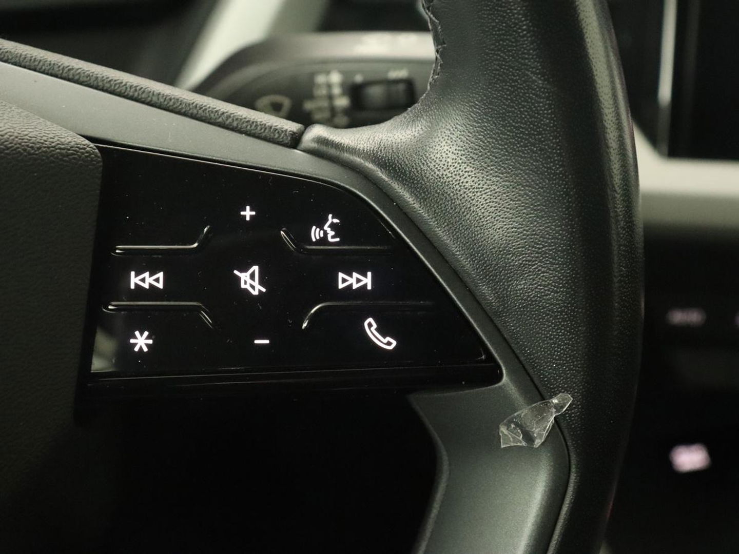 Audi Q4 Sportback e-tron 35 Edition 55 kWh | Camera | Carplay | DAB | Full LED | Parkeerhulp | Climate control | Cruise control | 19'' lichtmetalen velgen
