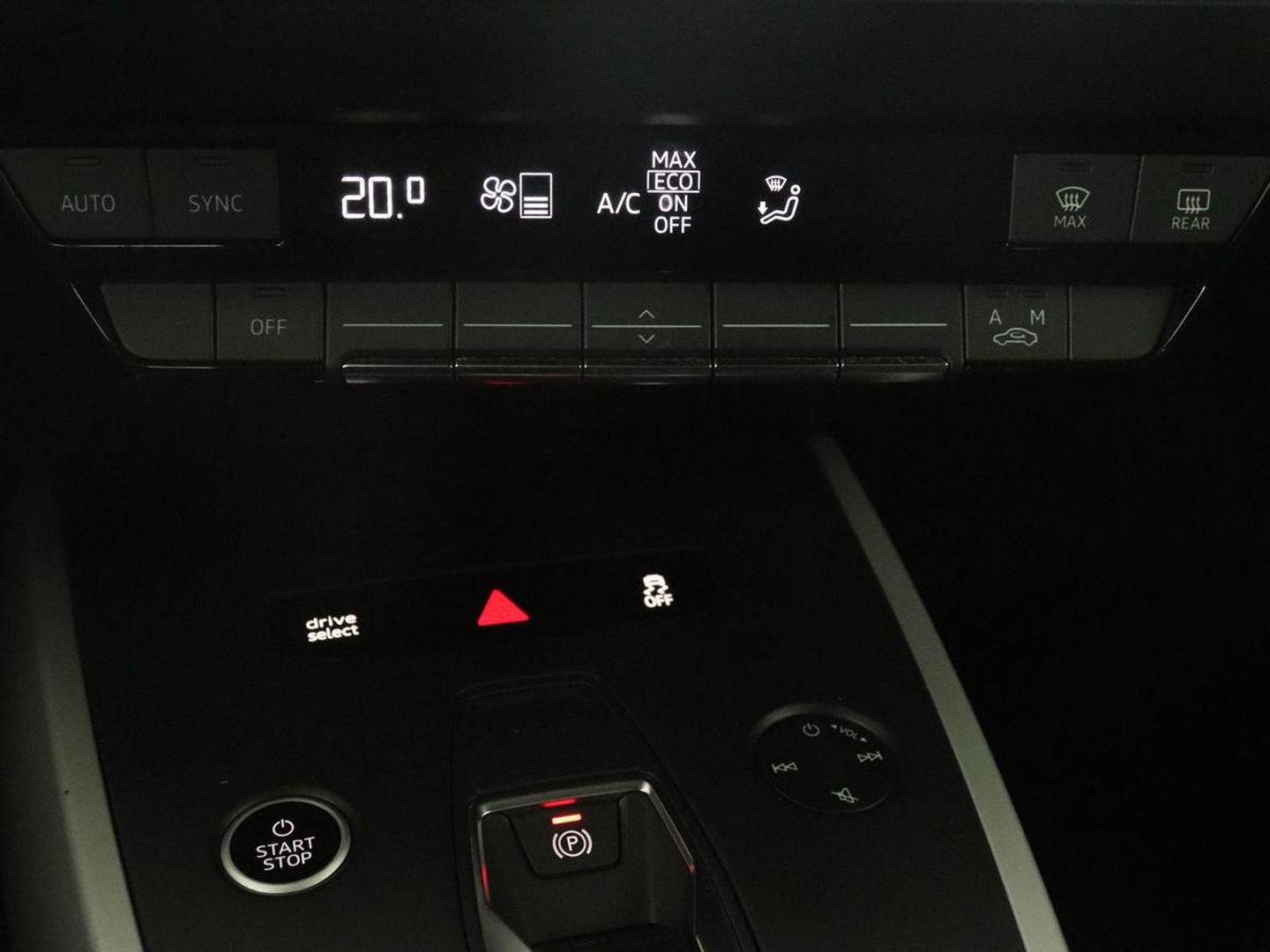 Audi Q4 Sportback e-tron 35 Edition 55 kWh | Camera | Carplay | DAB | Full LED | Parkeerhulp | Climate control | Cruise control | 19'' lichtmetalen velgen