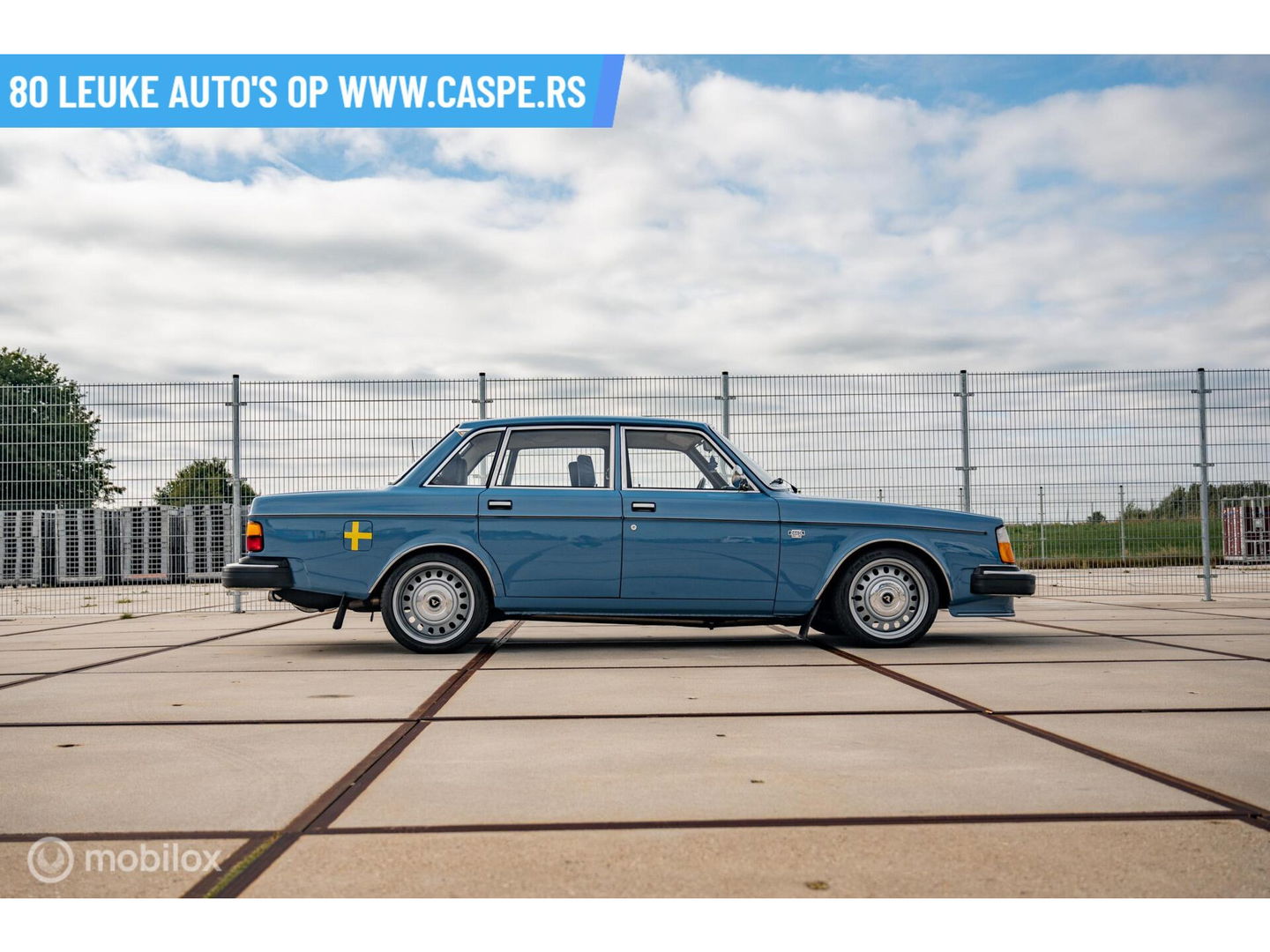 Volvo 244 restomod 2.3 Turbo | Scotia Blue | M90 bak