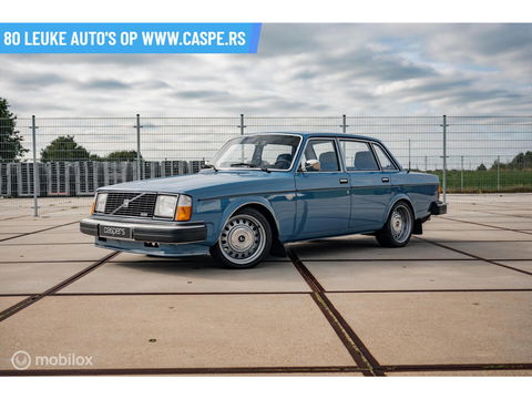 Volvo 244 restomod 2.3 Turbo | Scotia Blue | M90 bak