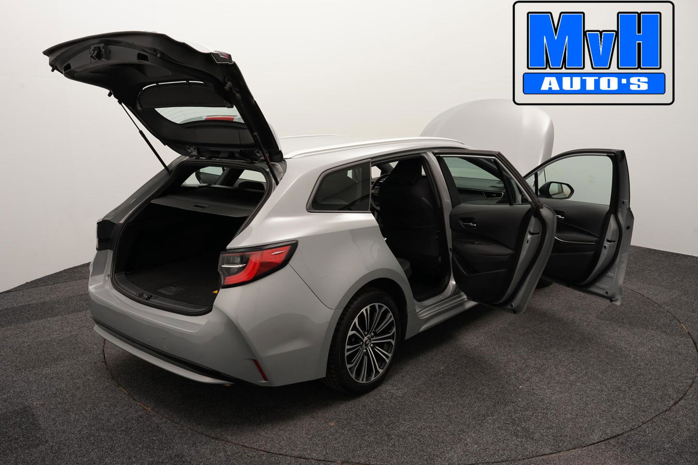Toyota Corolla Touring Sports 1.8 Hybrid First Edition