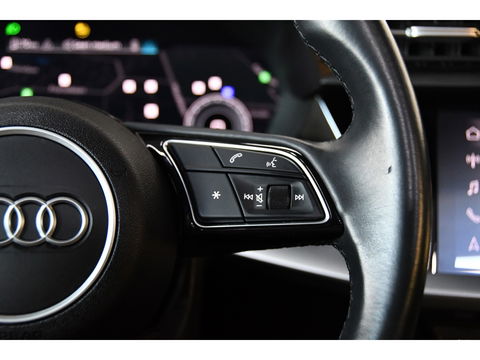 Audi A3 Sportback 35TFSI 1.5 S-Line Panorama Led matrix