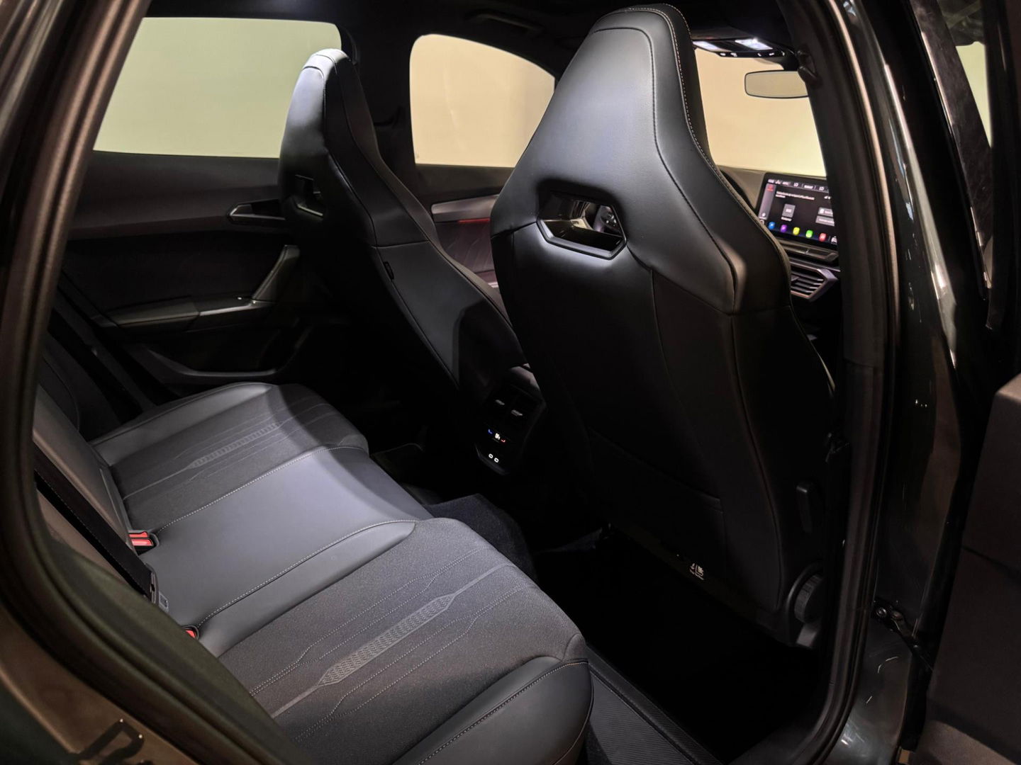 CUPRA Formentor 2.0 TSI 4DRIVE PANO KEYLESS CAM