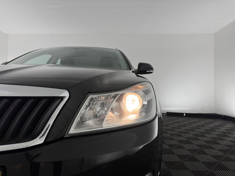 Škoda Octavia Combi 1.6 TDI Ambition Business Line Aut. *NAVI-FULLMAP | AIRCO | CRUISE | AMUNDSEN-AUDIO | PDC | COMFORT-SEATS | TOWBAR | 15''ALU*