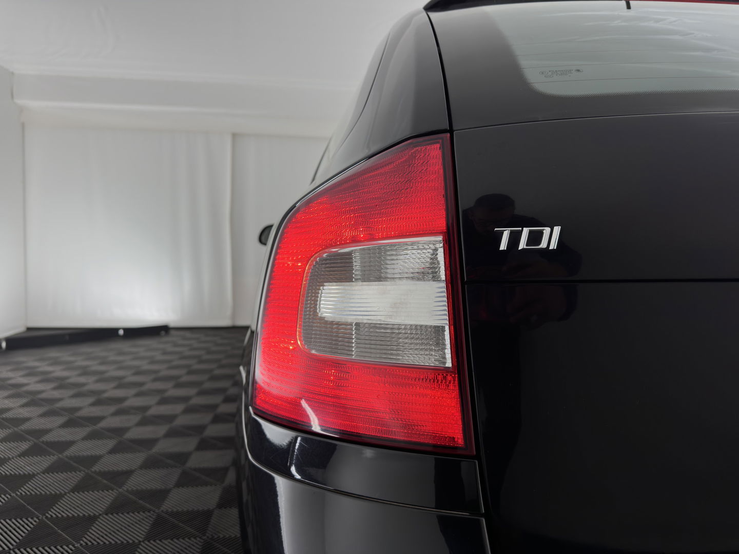 Škoda Octavia Combi 1.6 TDI Ambition Business Line Aut. *NAVI-FULLMAP | AIRCO | CRUISE | AMUNDSEN-AUDIO | PDC | COMFORT-SEATS | TOWBAR | 15''ALU*