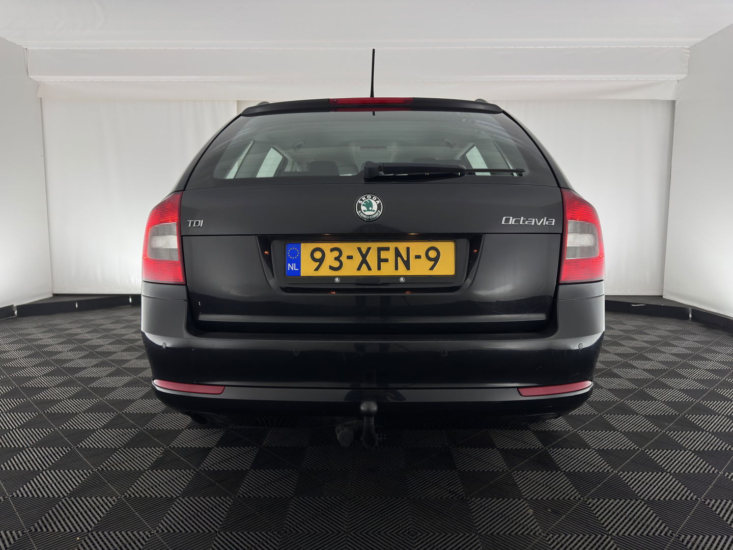 Škoda Octavia Combi 1.6 TDI Ambition Business Line Aut. *NAVI-FULLMAP | AIRCO | CRUISE | AMUNDSEN-AUDIO | PDC | COMFORT-SEATS | TOWBAR | 15''ALU*