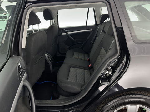 Škoda Octavia Combi 1.6 TDI Ambition Business Line Aut. *NAVI-FULLMAP | AIRCO | CRUISE | AMUNDSEN-AUDIO | PDC | COMFORT-SEATS | TOWBAR | 15''ALU*
