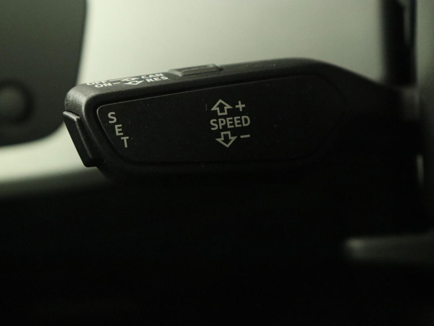 Audi A4 2.0 TFSI Sport S Line Edition | Panoramadak | Carplay | Virtual Cockpit | Sportstoelen | Half leder | Navigatie | Camera | Climate control | Parkeerhulp | Full LED