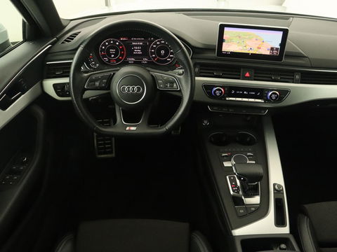 Audi A4 2.0 TFSI Sport S Line Edition | Panoramadak | Carplay | Virtual Cockpit | Sportstoelen | Half leder | Navigatie | Camera | Climate control | Parkeerhulp | Full LED