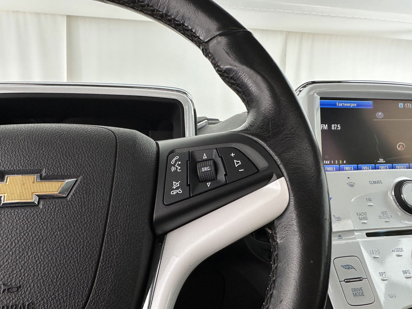 Chevrolet Volt 1.4 LTZ Aut. *PANO | LUXURY-LEATHER | HEATED-COMFORTSEATS | CRUISE | DIGI-COCKPIT | KEYLESS | ECC | 17"ALU*