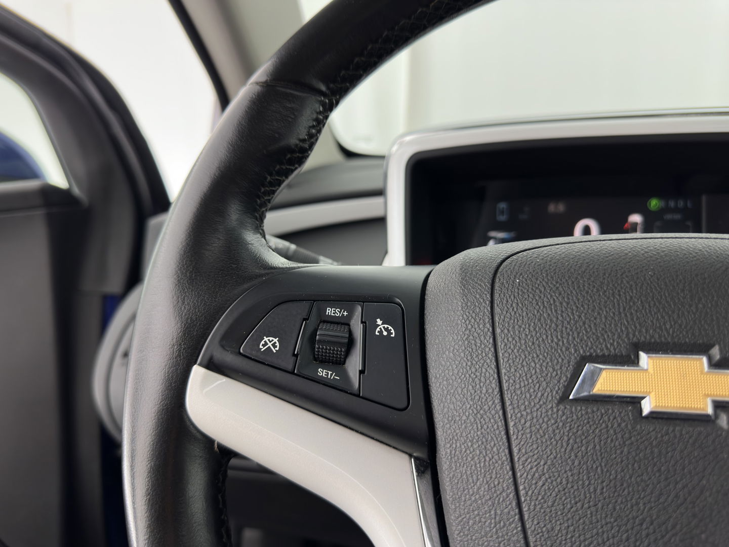 Chevrolet Volt 1.4 LTZ Aut. *PANO | LUXURY-LEATHER | HEATED-COMFORTSEATS | CRUISE | DIGI-COCKPIT | KEYLESS | ECC | 17"ALU*