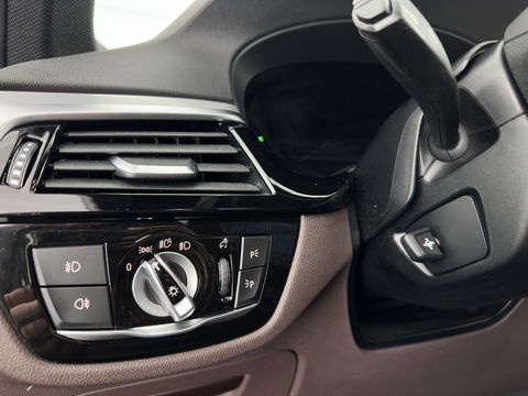 BMW 5 Serie 520i High Executive Edition M-Sportpack Aut. *PANO | LUXURY-LEATHER | FULL-LED | HARMAN/KARDON | MEMORY-PACK | DIGI-COCKPIT | NAVI-FULLMAP | HEATED-SPORTSEATS | DAB+ | AMBIENT-LIGHT | ECC | PDC | CRUISE | 19''ALU*