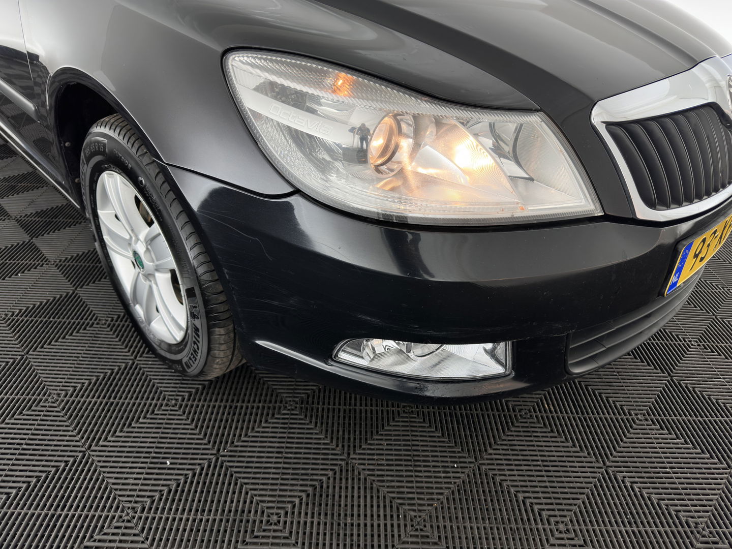 Škoda Octavia Combi 1.6 TDI Ambition Business Line Aut. *NAVI-FULLMAP | AIRCO | CRUISE | AMUNDSEN-AUDIO | PDC | COMFORT-SEATS | TOWBAR | 15''ALU*