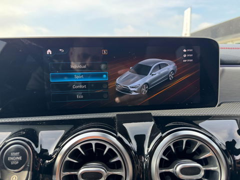 Mercedes-Benz CLA-Klasse 250 Pano 360 camera Sfeerverlichting Memory