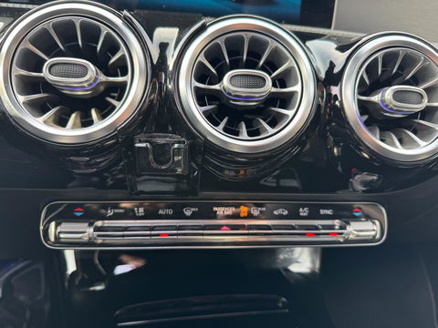 Mercedes-Benz CLA-Klasse 250 Pano 360 camera Sfeerverlichting Memory