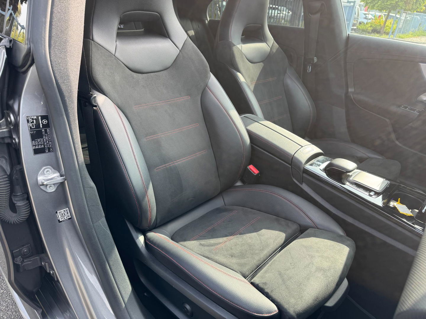 Mercedes-Benz CLA-Klasse 250 Pano 360 camera Sfeerverlichting Memory