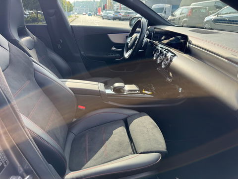 Mercedes-Benz CLA-Klasse 250 Pano 360 camera Sfeerverlichting Memory