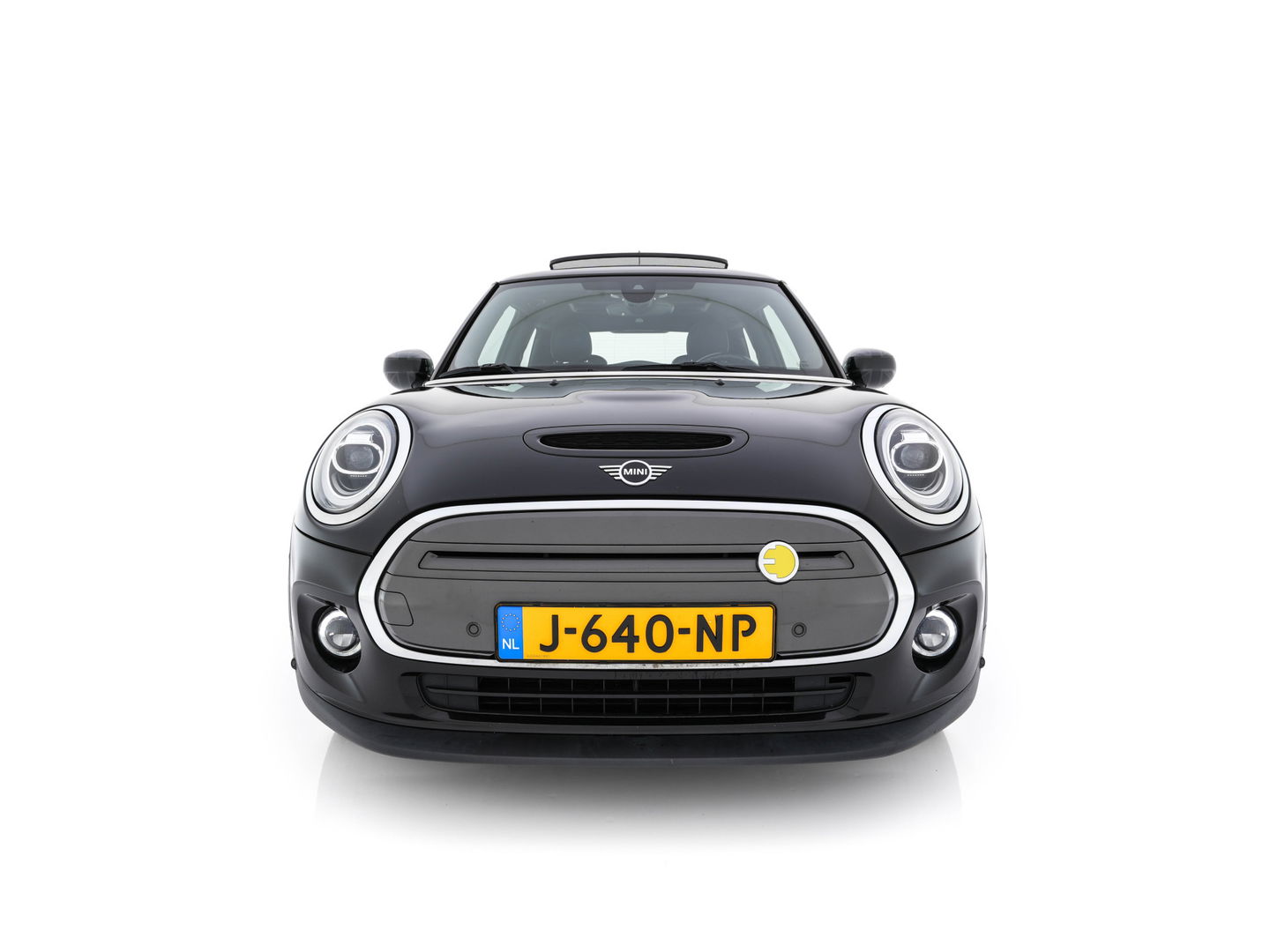 MINI Mini Electric Yours 33 kWh [ 3-Fase ] {SOH-100%} (INCL-BTW) Aut. *PANO | LUXURY-LEATHER | HARMAN/KARDON-AUDIO | MATRIX-LED | KEYLESS | CAMERA | NAVI-FULLMAP | DIGI-COCKPIT | DAB | HEAD-UP | HEATED-SPORTSEATS | AMBIENT-LIGHT | CCS-FASTLOADER