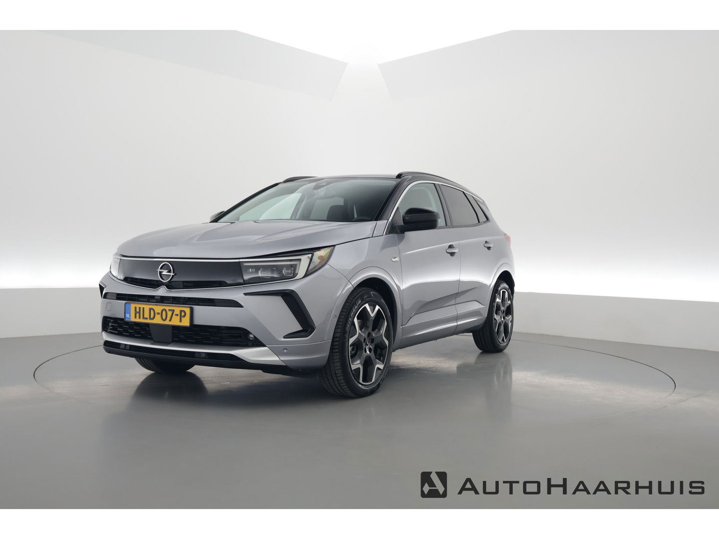 Opel Grandland 1.2 Turbo Ultimate | Adapt. Cruise | Stoel- Stuurverw. | Camera | Keyless | Elek. Achterklep | Navi