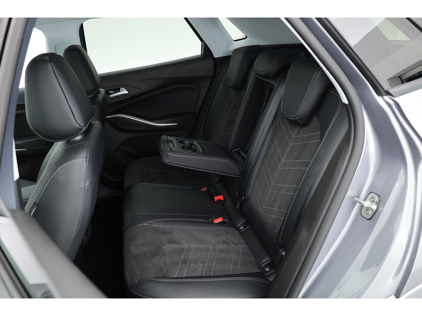Opel Grandland 1.2 Turbo Ultimate | Adapt. Cruise | Stoel- Stuurverw. | Camera | Keyless | Elek. Achterklep | Navi