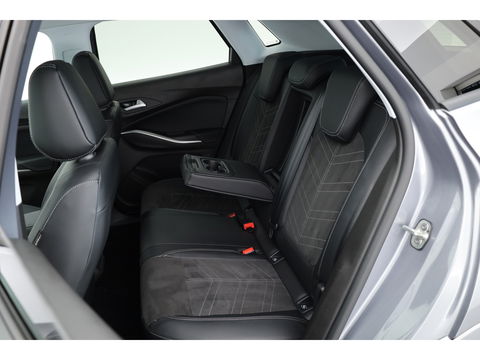 Opel Grandland 1.2 Turbo Ultimate | Adapt. Cruise | Stoel- Stuurverw. | Camera | Keyless | Elek. Achterklep | Navi