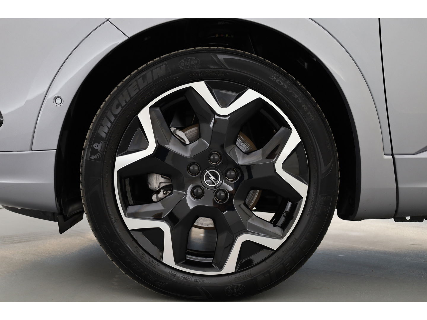 Opel Grandland 1.2 Turbo Ultimate | Adapt. Cruise | Stoel- Stuurverw. | Camera | Keyless | Elek. Achterklep | Navi