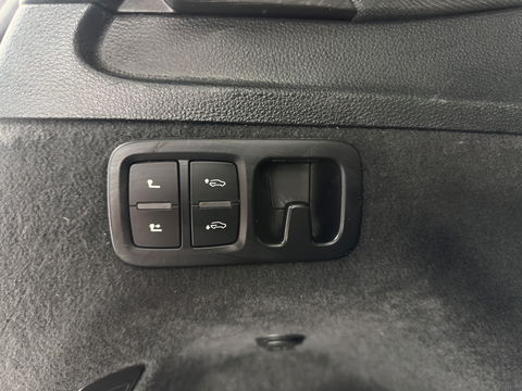 Audi SQ7 4.0 TDI quattro Pro Line + Aut. *PANO | ADAPTIVE-CRUISE | LUXURY-LEATHER | FULL-LED | DIGI-COCKPIT | BOSE-SOUND | KEYLESS | CAMERA | NAVI-FULLMAP | COMFORT-SEATS | ECC | PDC | 22''ALU*